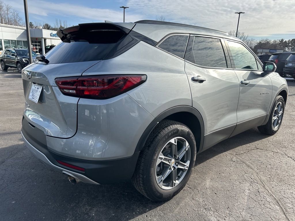 Certified 2023 Chevrolet Blazer LT w/ Convenience Package image 3
