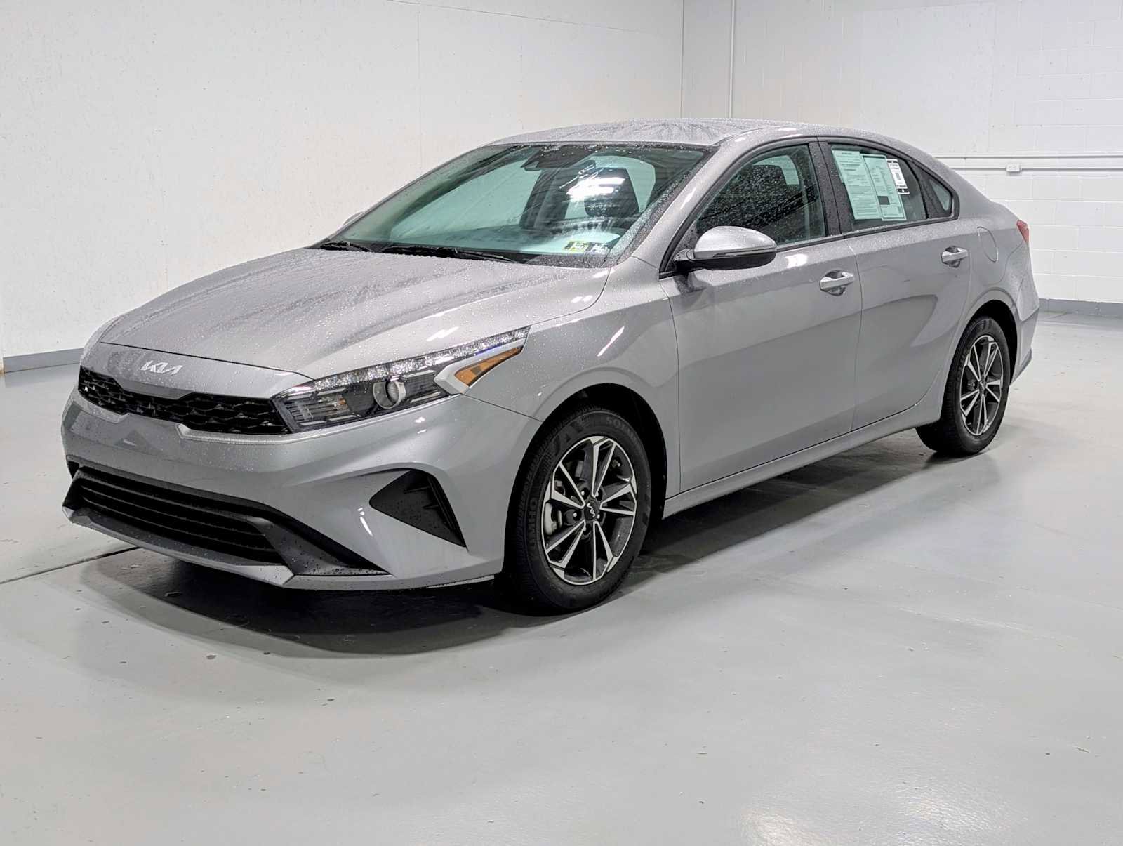 Certified 2023 Kia Forte LXS w/ LXS Technology Package image 1