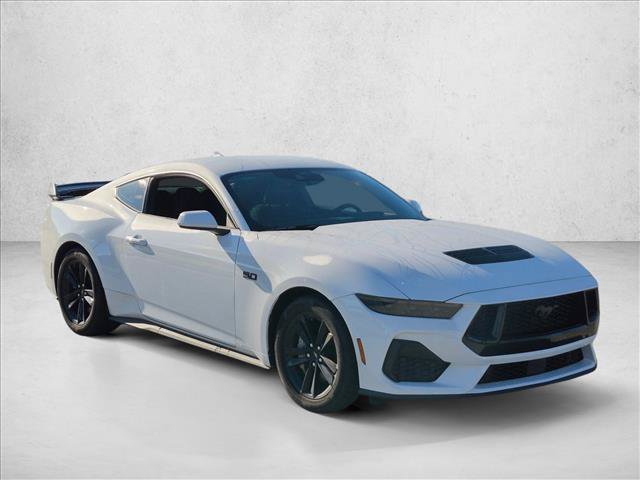 Used 2025 Ford Mustang GT RWD image 3