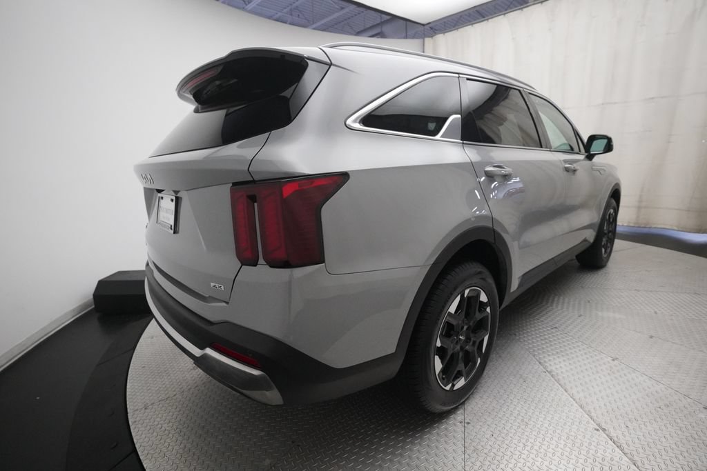 Used 2024 Kia Sorento S w/ Panoramic Sunroof Package AWD/4WD image 13
