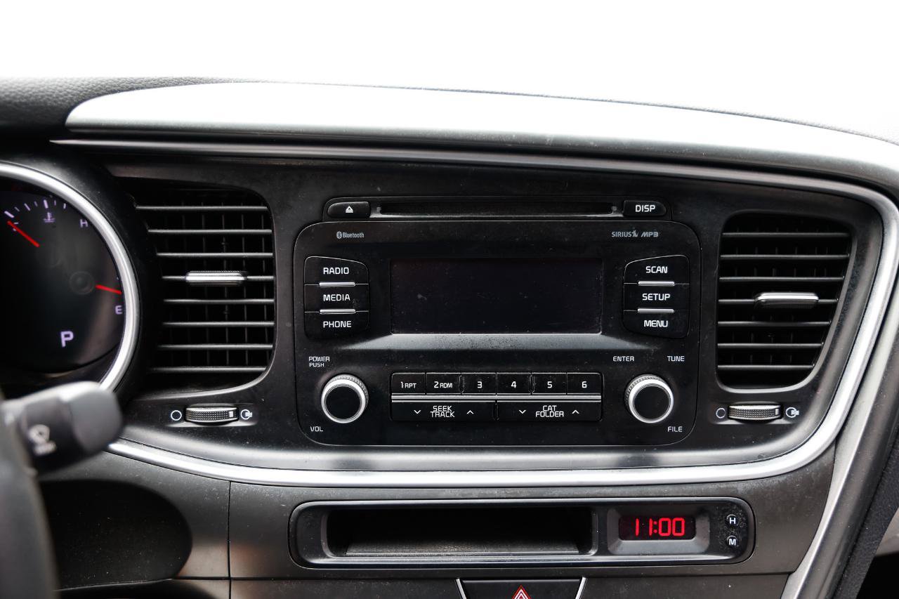 Used 2015 Kia Optima LX FWD image 31