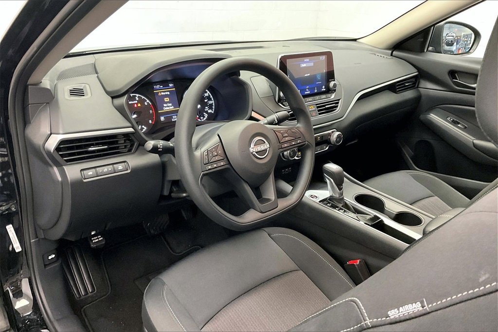 Certified 2025 Nissan Altima 2.5 S image 13