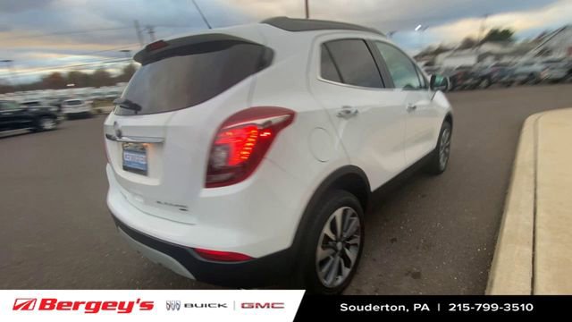 Certified 2022 Buick Encore Preferred w/ Safety Package image 9