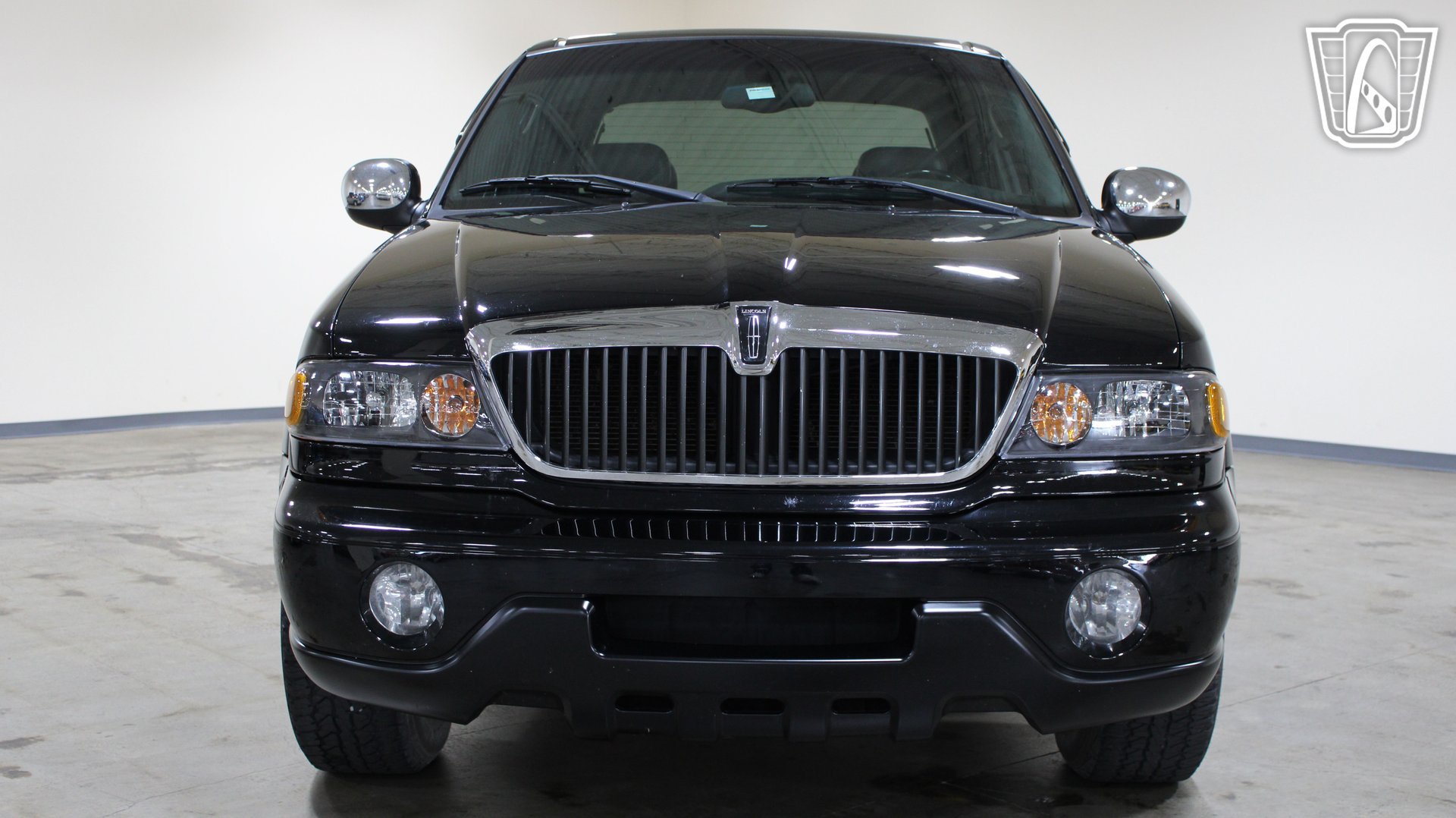 Used 2002 Lincoln Blackwood RWD image 4