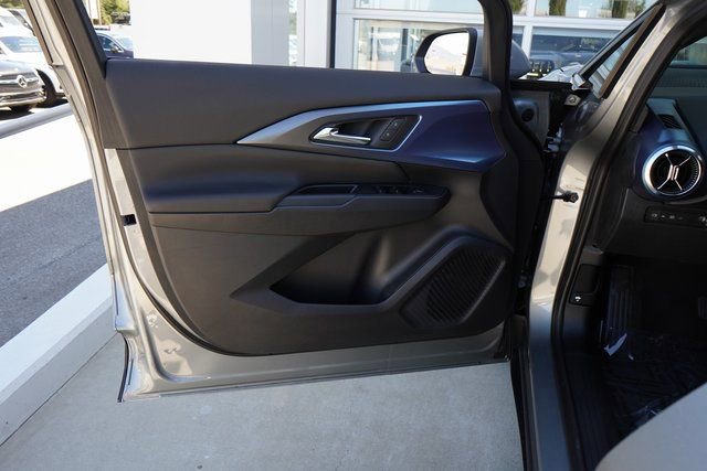 New 2026 Chevrolet Equinox EV LT AWD/4WD image 13