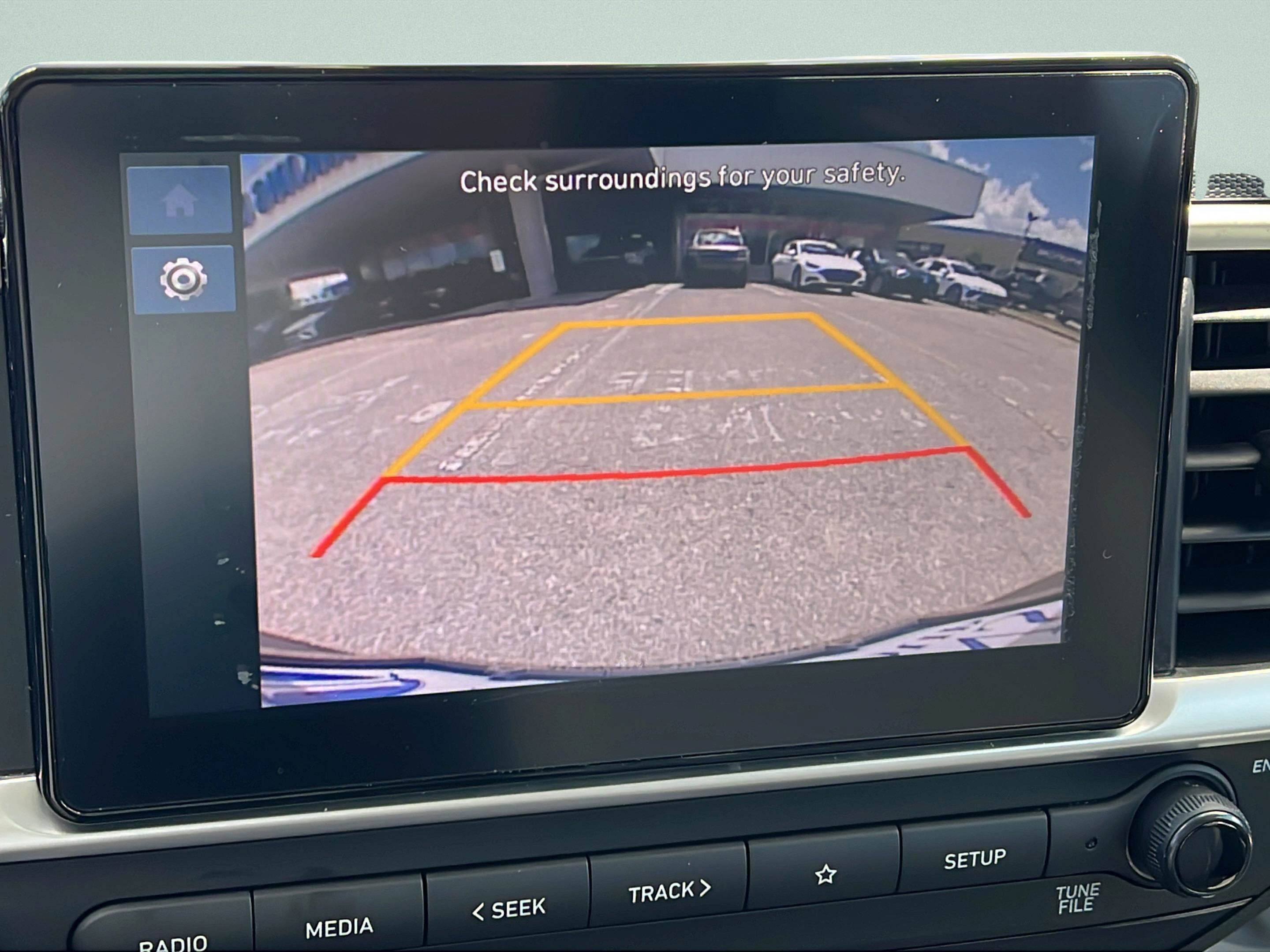 Used 2023 Hyundai Venue SEL FWD image 20