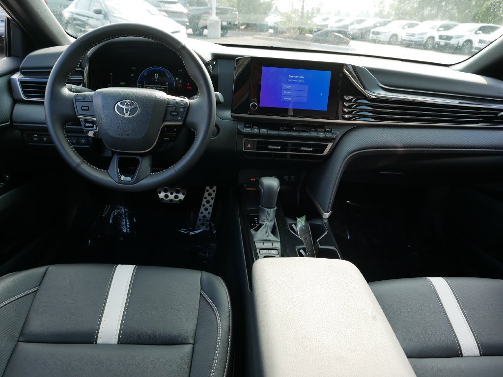 Used 2026 Toyota Camry SE FWD image 13