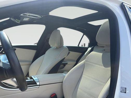 Used 2025 Mercedes-Benz C 300 4MATIC Sedan image 12