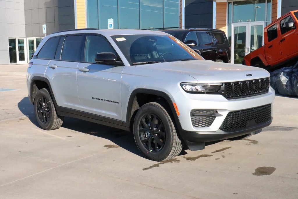 New 2025 Jeep Grand Cherokee Altitude