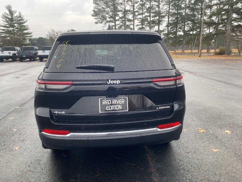 New 2025 Jeep Grand Cherokee Laredo X w/ Trailer Tow Package image 6