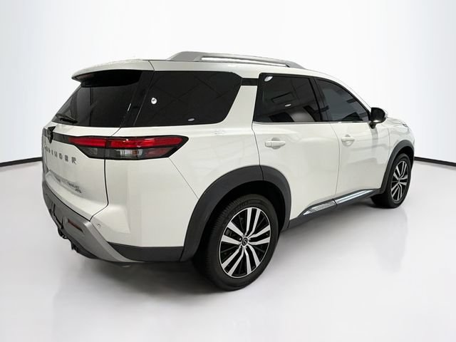 Used 2023 Nissan Pathfinder Platinum AWD/4WD image 7