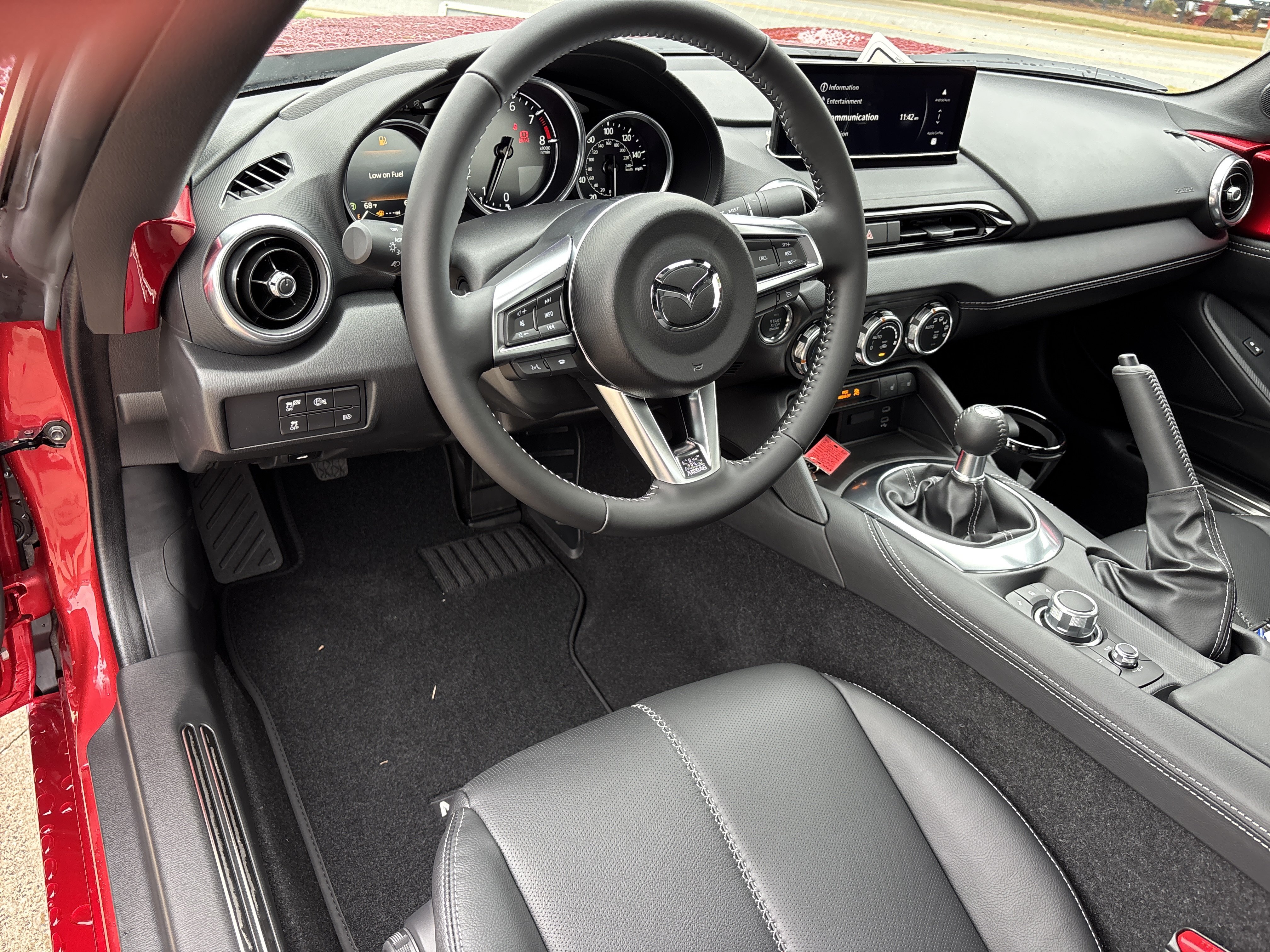 New 2026 MAZDA MX-5 Miata RF Grand Touring RWD image 16