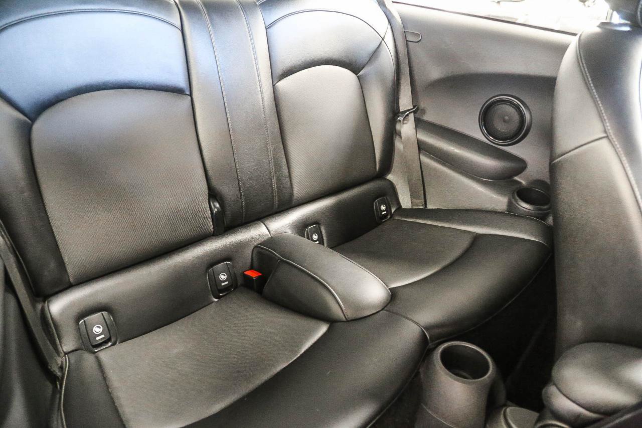 Used 2016 MINI Cooper 2-Door Hardtop FWD image 22