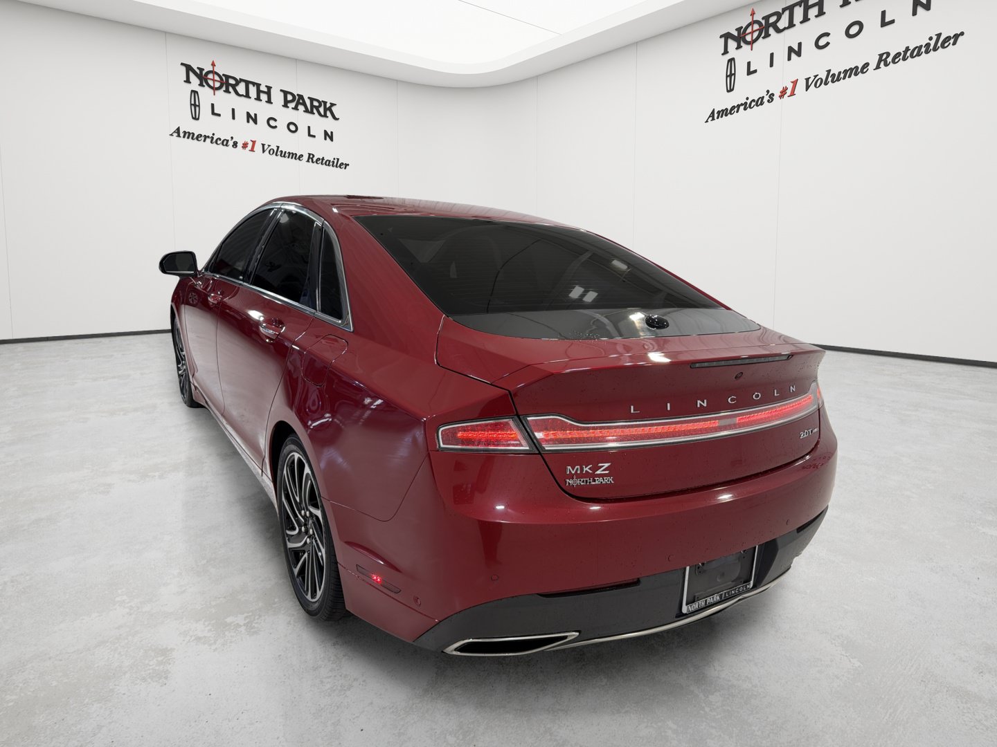 Used 2020 Lincoln MKZ Reserve AWD/4WD image 3