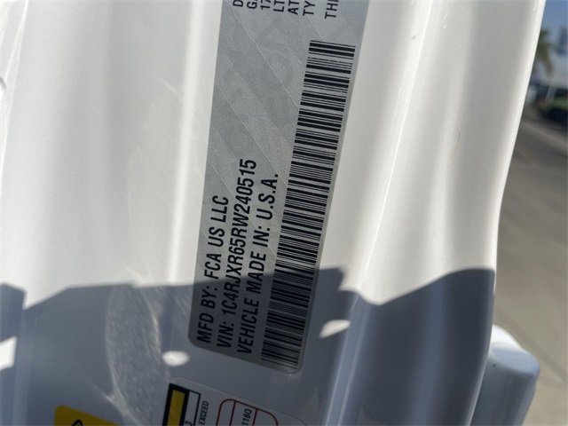 Used 2024 Jeep Wrangler Unlimited Rubicon 4xe image 32