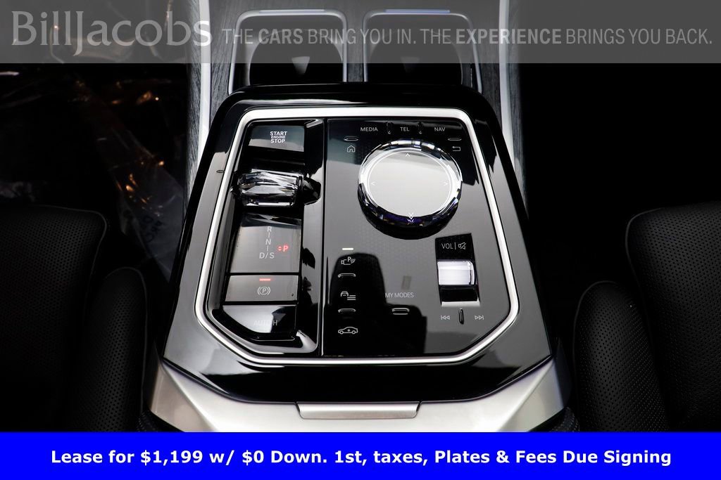 Certified 2025 BMW 760i xDrive w/ Executive Package image 13