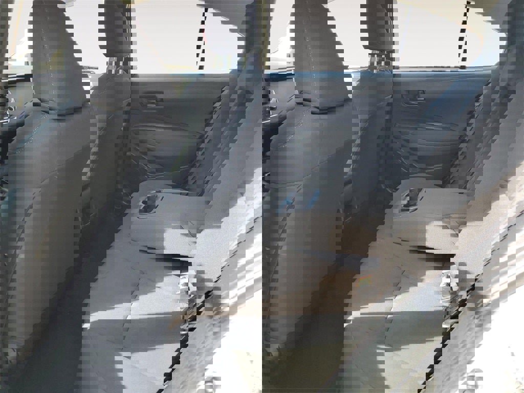 Used 2022 Toyota Corolla LE image 9