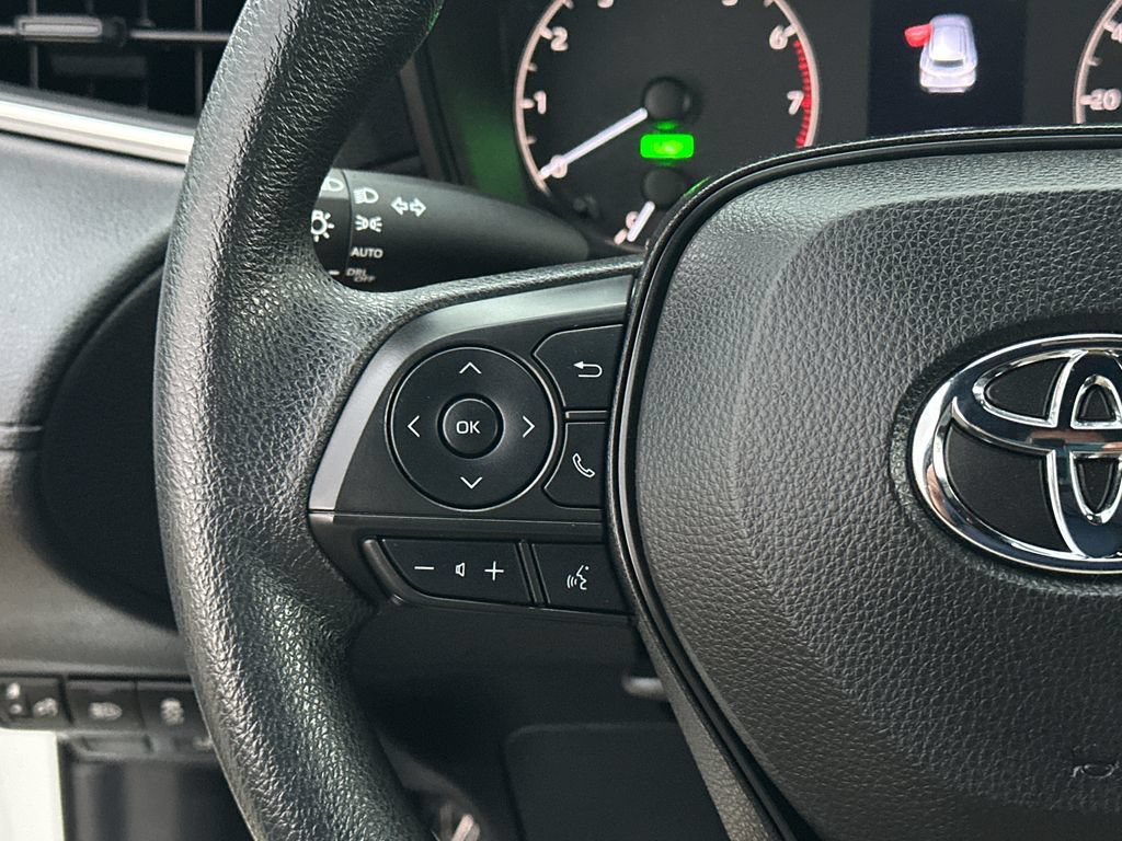 Used 2023 Toyota Corolla Cross AWD Hybrid image 19