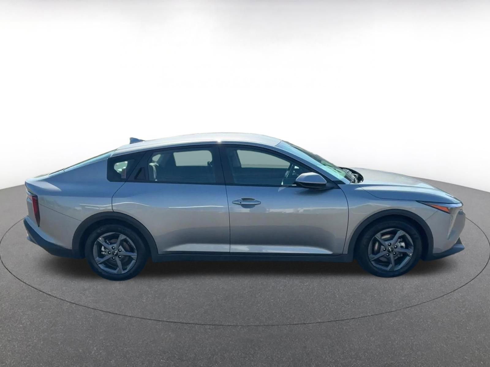 Used 2025 Kia K4 FWD image 16