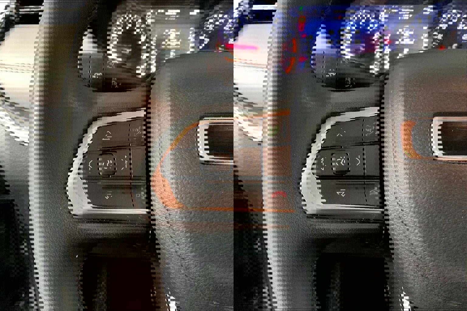 Used 2024 Jeep Compass Limited image 18