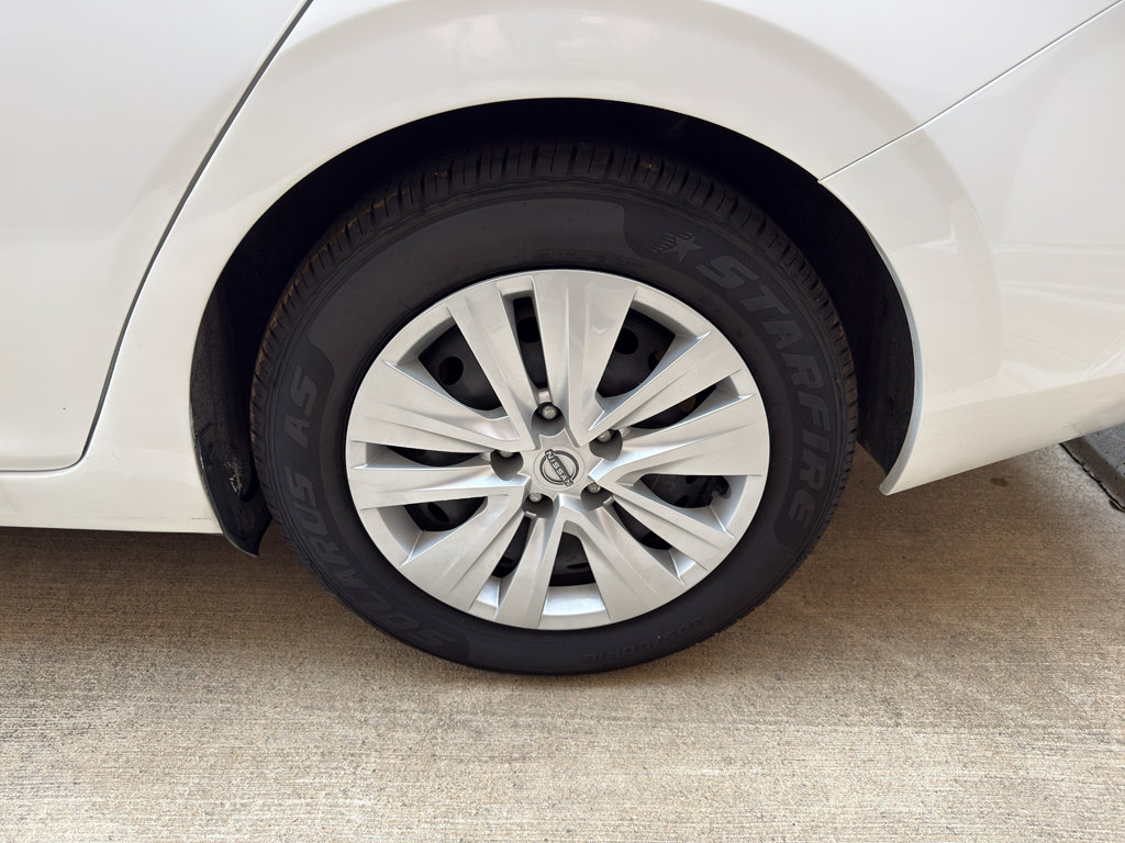 Used 2024 Nissan Sentra S FWD image 27