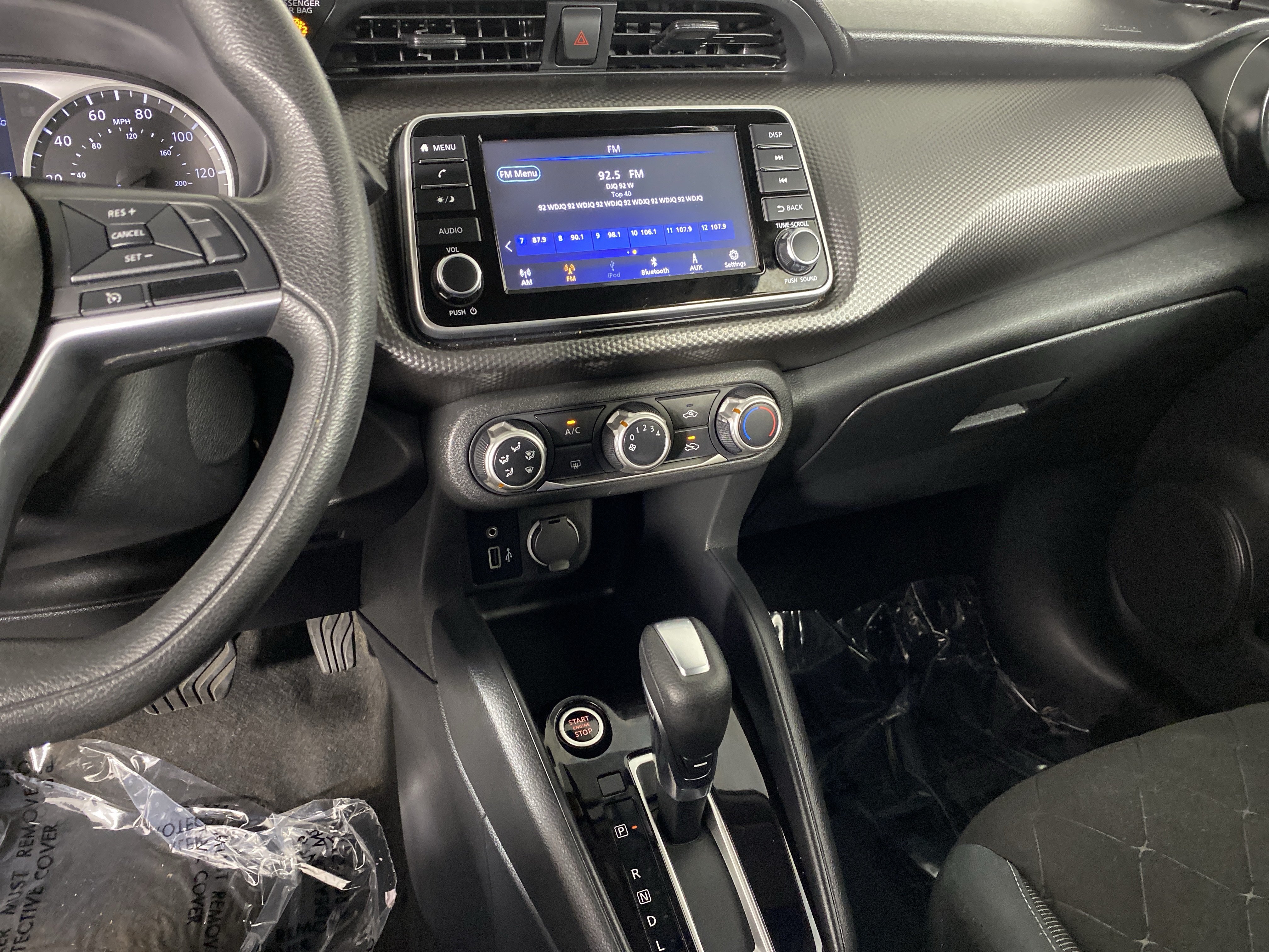 Used 2020 Nissan Kicks S FWD image 27