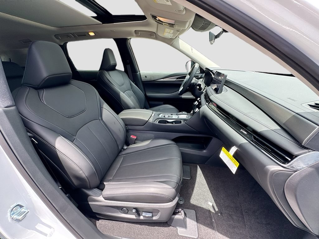 New 2027 INFINITI QX60 Pure w/ Cargo Package FWD image 30