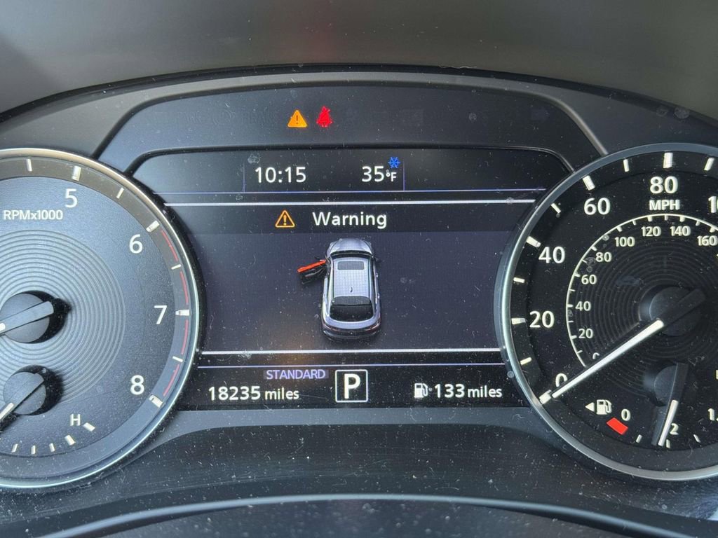 Used 2023 INFINITI QX55 Luxe w/ Cargo Package image 12