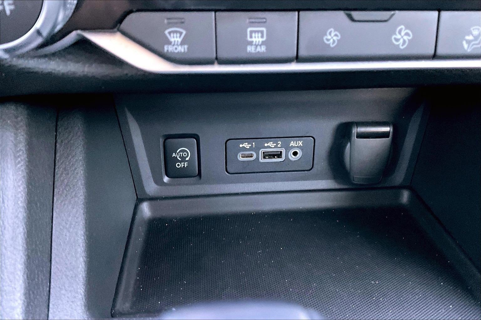 Used 2024 Nissan Sentra SR image 16