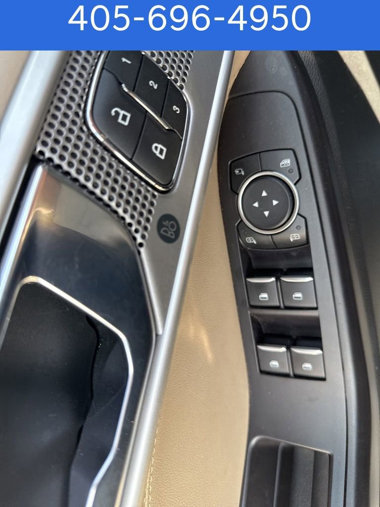 Used 2020 Ford Explorer Limited image 24