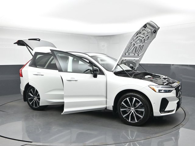 Used 2024 Volvo XC60 B5 Plus w/ Protection Package Premier AWD/4WD image 52