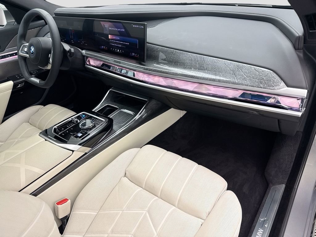 Certified 2024 BMW i7 xDrive60 image 16