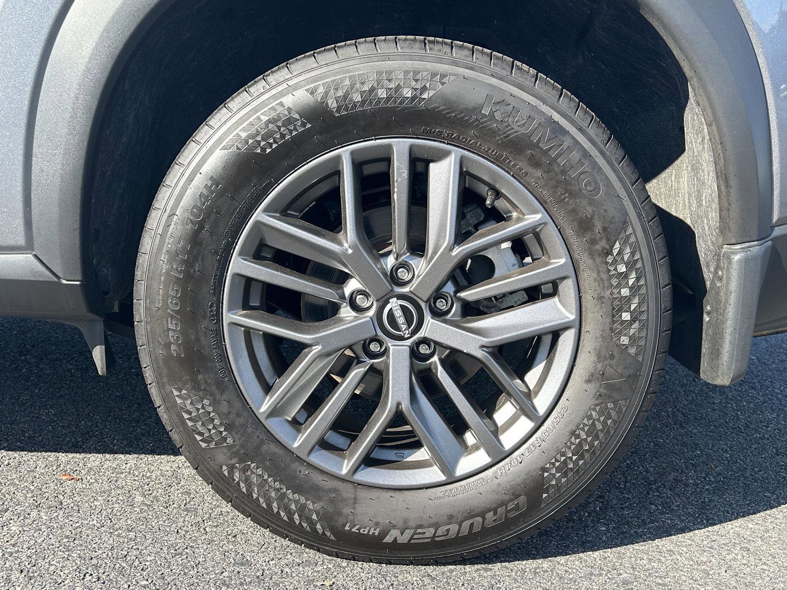 Used 2023 Nissan Rogue S image 10