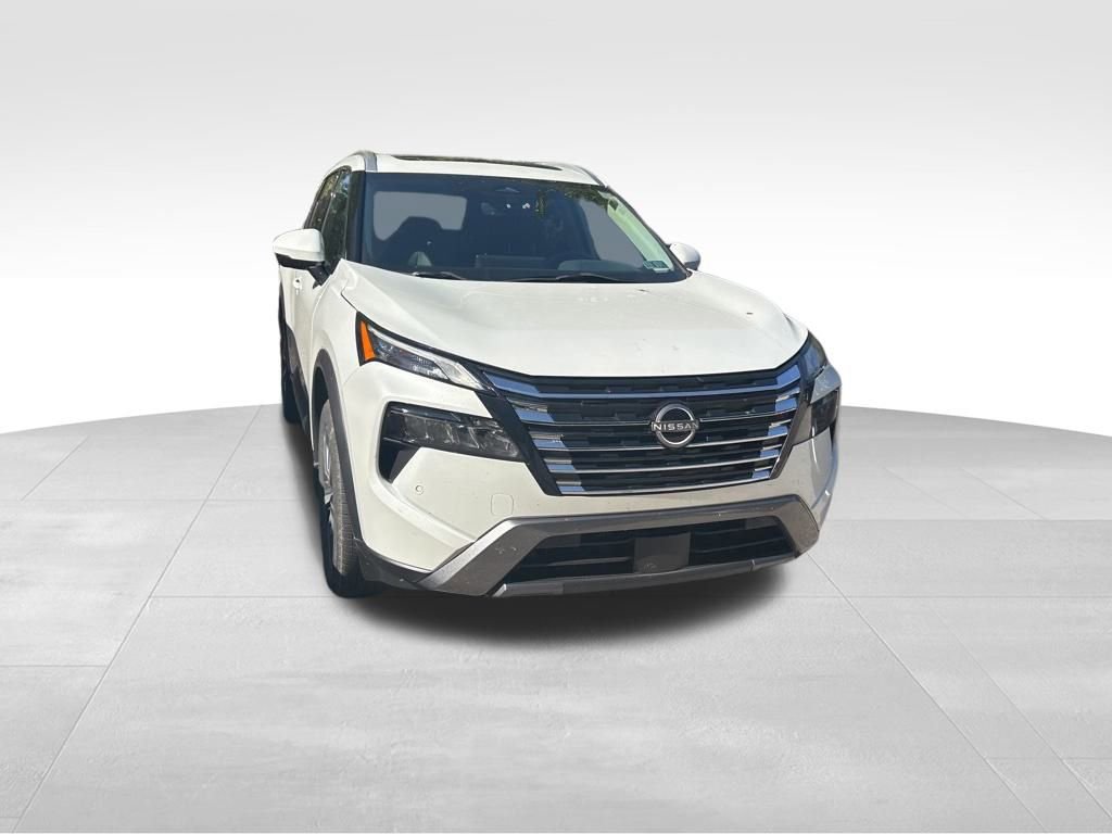 Certified 2024 Nissan Rogue SL w/ SL Premium Package image 13