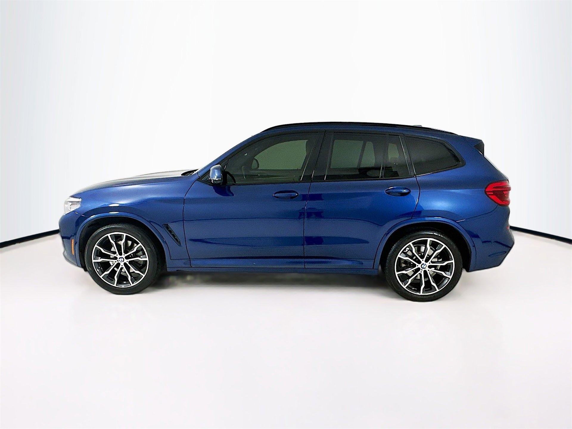 Used 2021 BMW X3 sDrive30i w/ M Sport Package image 3