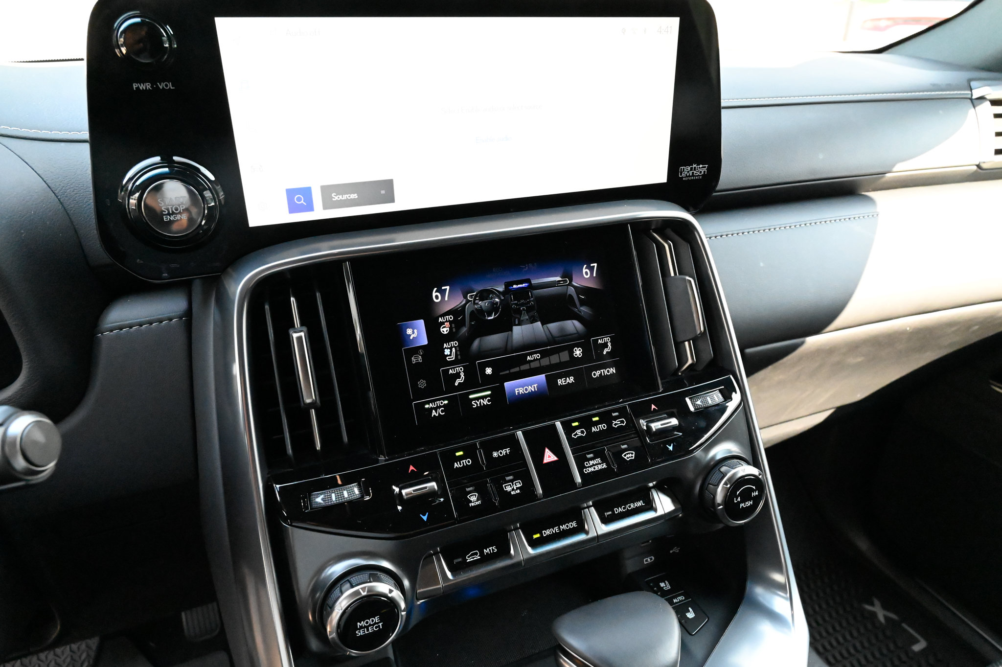 Used 2025 Lexus LX 600 4WD w/ Accessory Package (2T) image 28