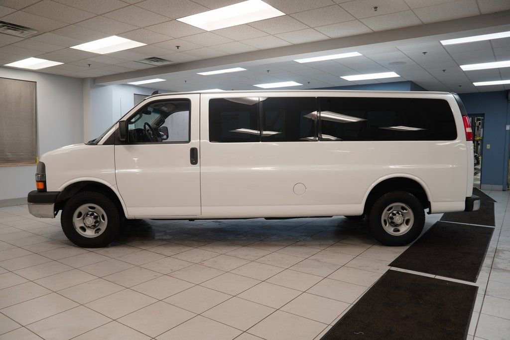 Used 2016 Chevrolet Express 3500 LT w/ LT Preferred Equipment Group image 2