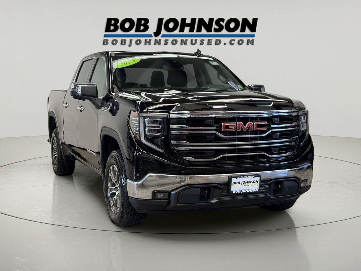 Certified 2025 GMC Sierra 1500 SLT AWD/4WD image 1