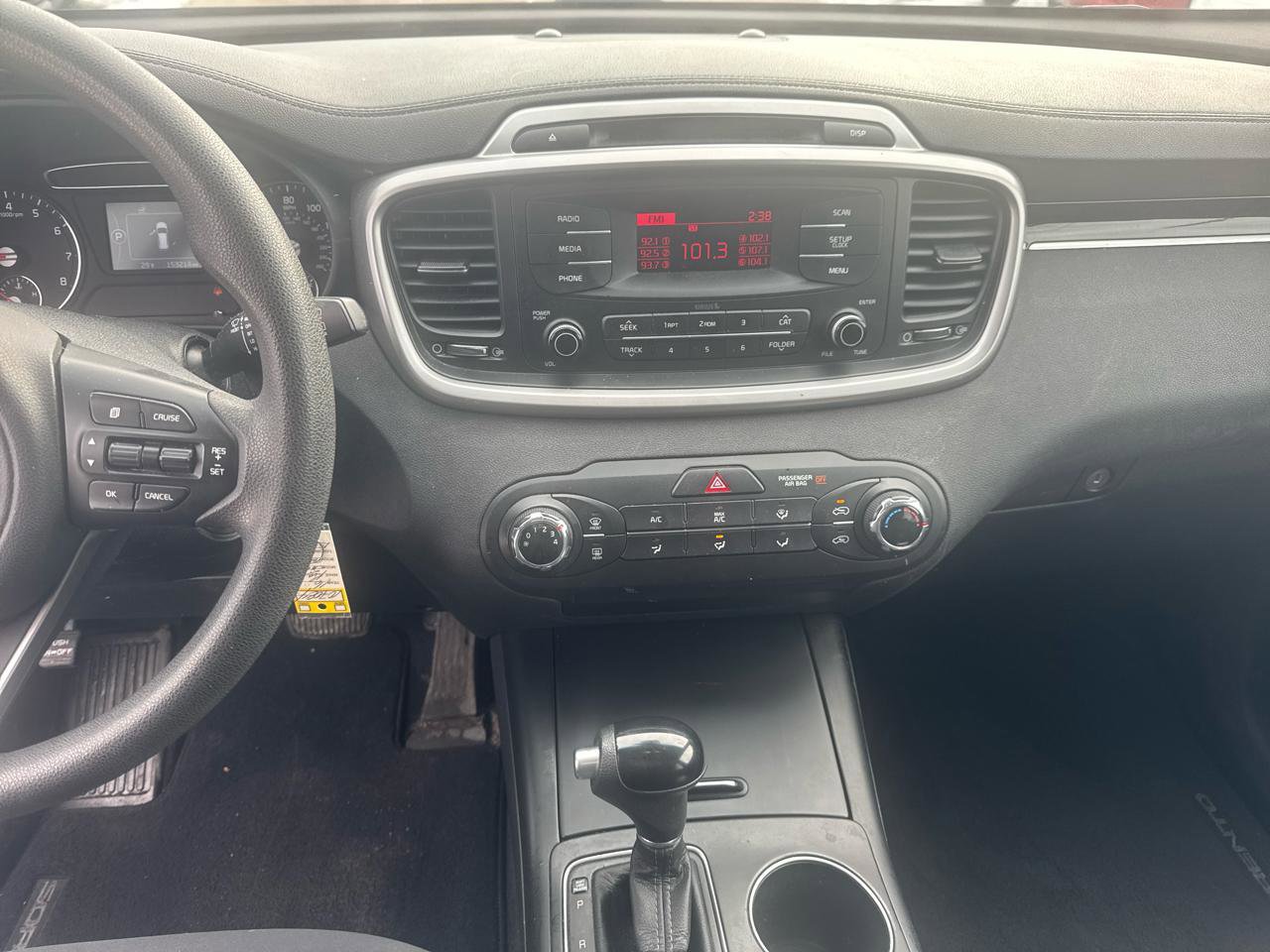 Used 2016 Kia Sorento L image 10