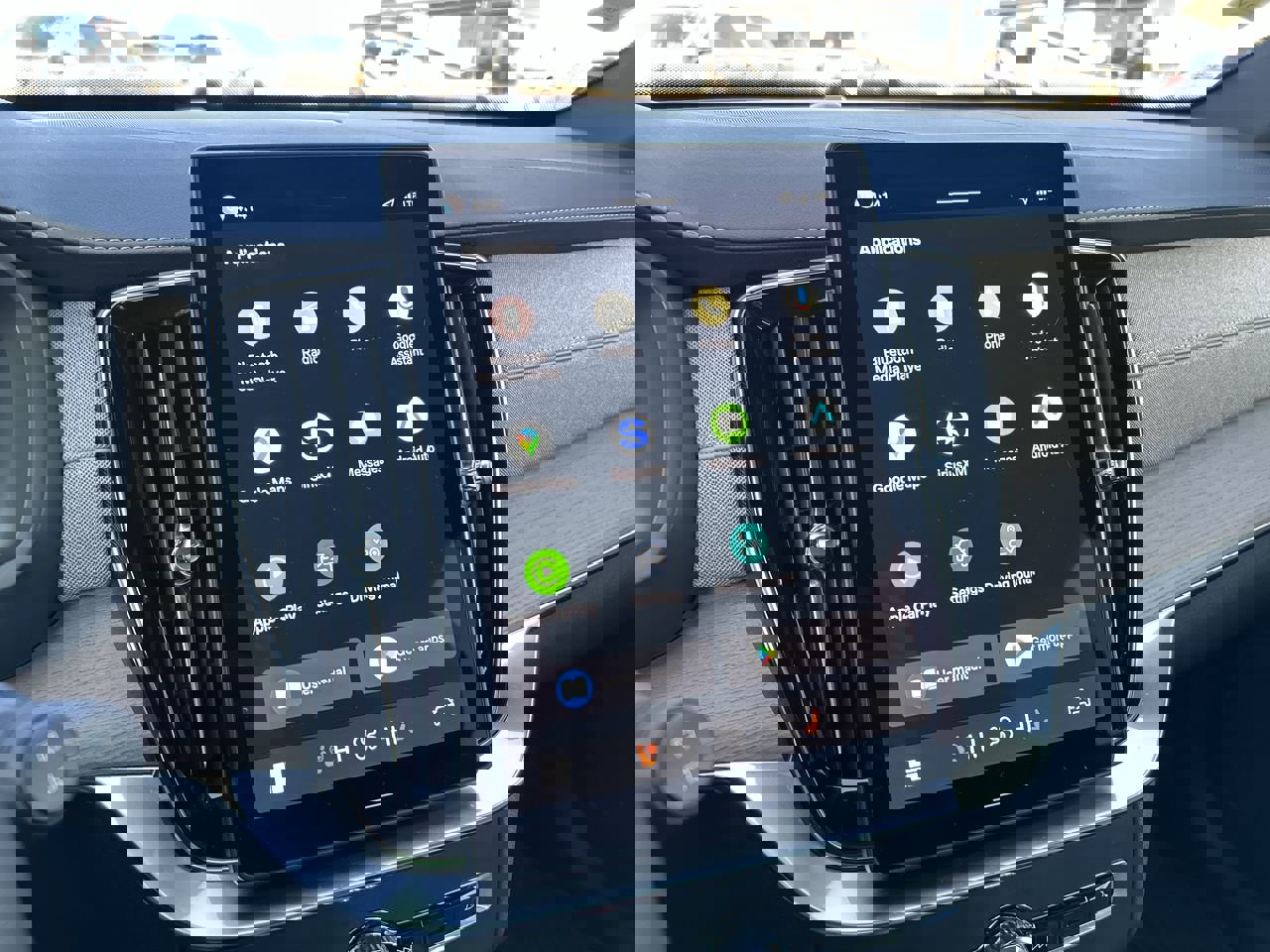 Used 2026 Volvo XC90 B5 Plus w/ Protection Package image 27