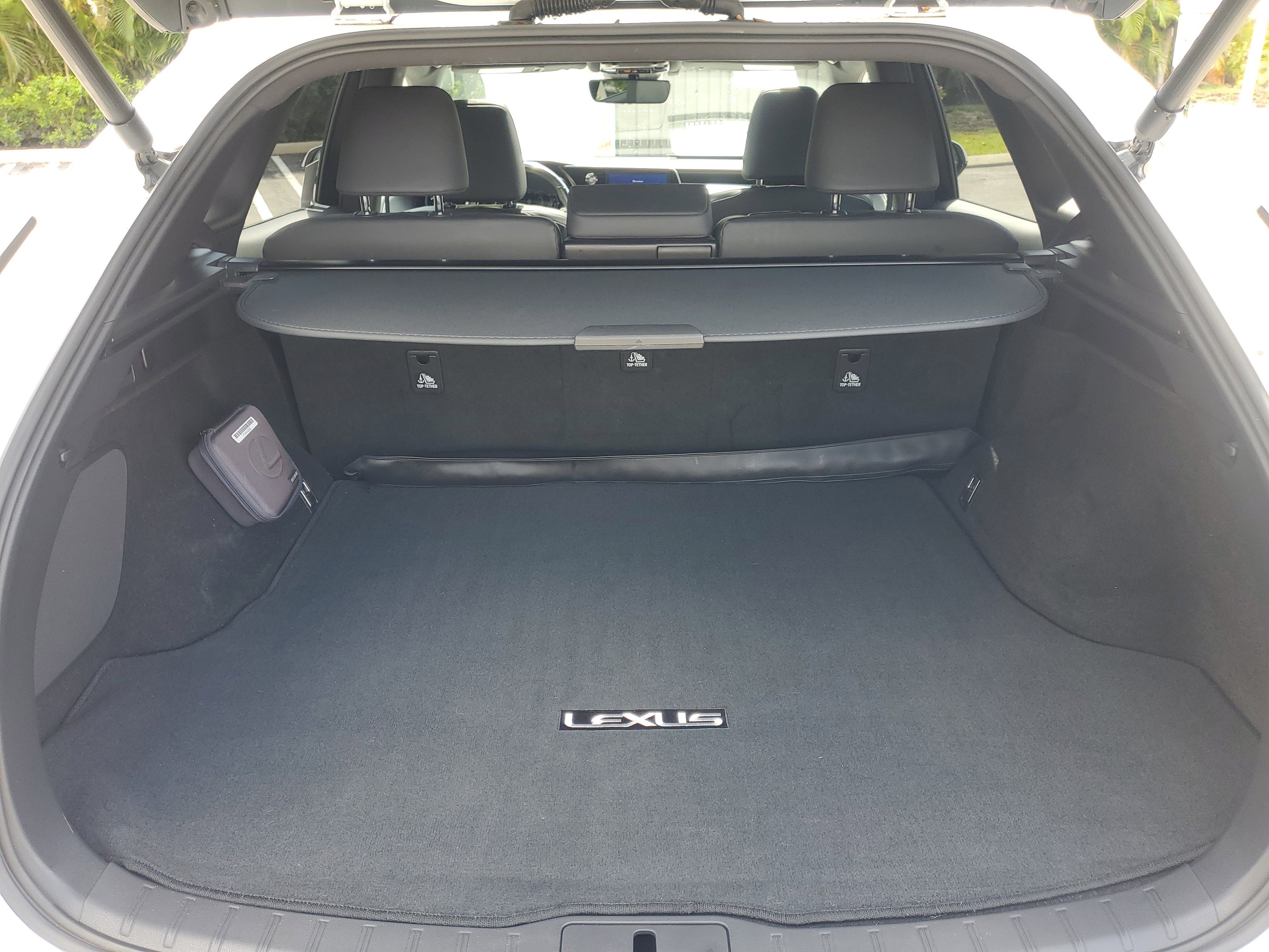 Used 2023 Lexus RX 350 Premium w/ Cold Area Package FWD image 8