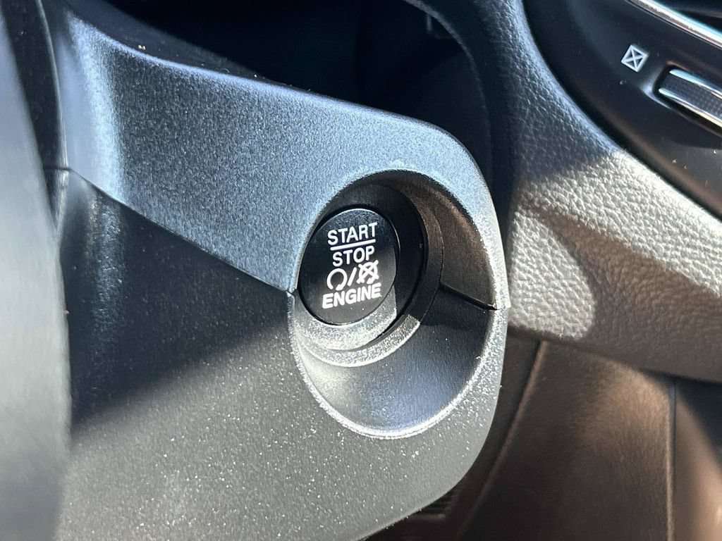 Used 2021 Jeep Compass Latitude FWD image 33