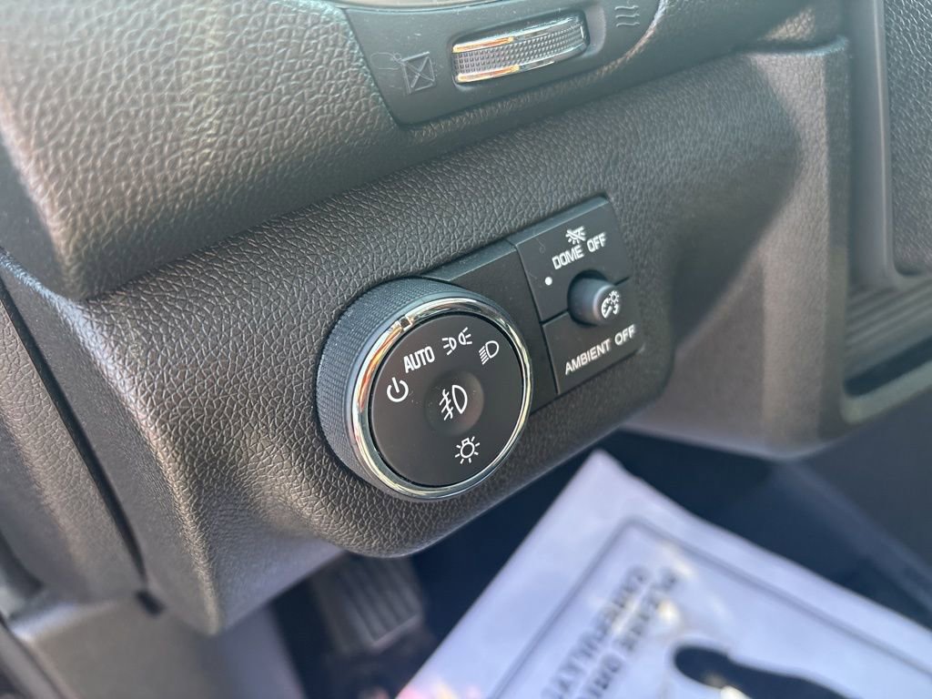 Used 2016 Chevrolet Traverse LT w/ Style and Technology Package FWD image 22