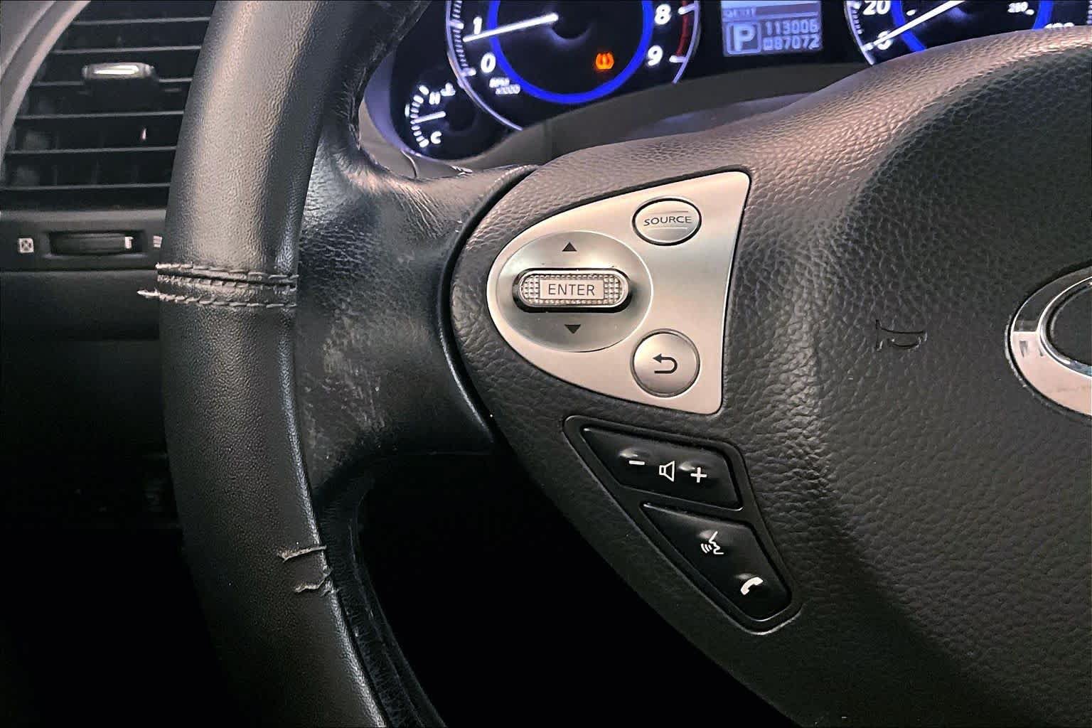 Used 2014 INFINITI QX70 AWD w/ Premium Package image 21