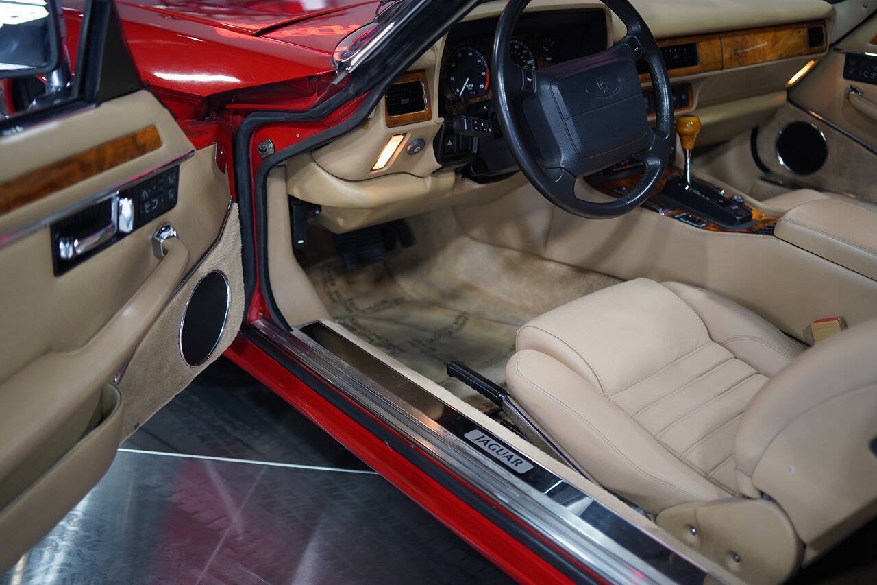 Used 1994 Jaguar XJS 4.0 Convertible RWD image 52