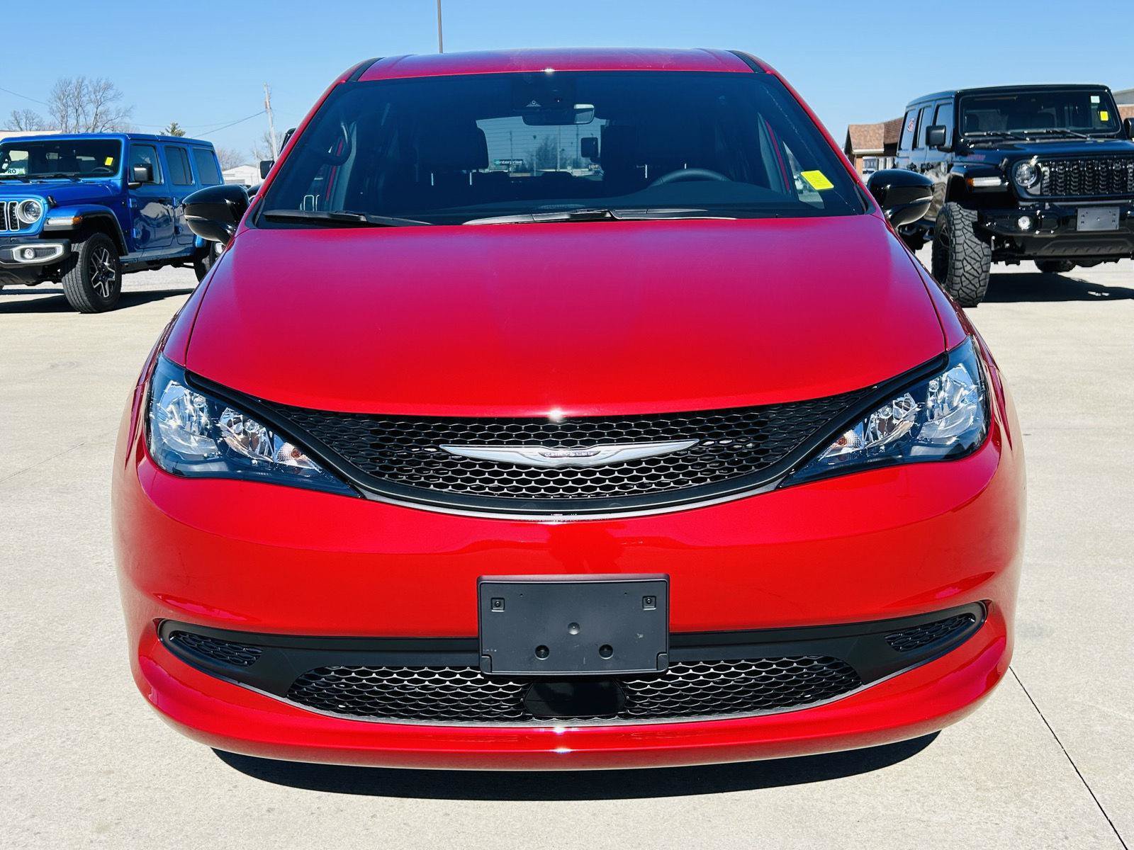 New 2026 Chrysler Voyager LX FWD image 34