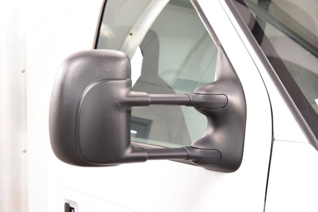 Used 2023 Ford E-450 and Econoline 450 Super Duty w/ Power Windows & Locks Group RWD image 9