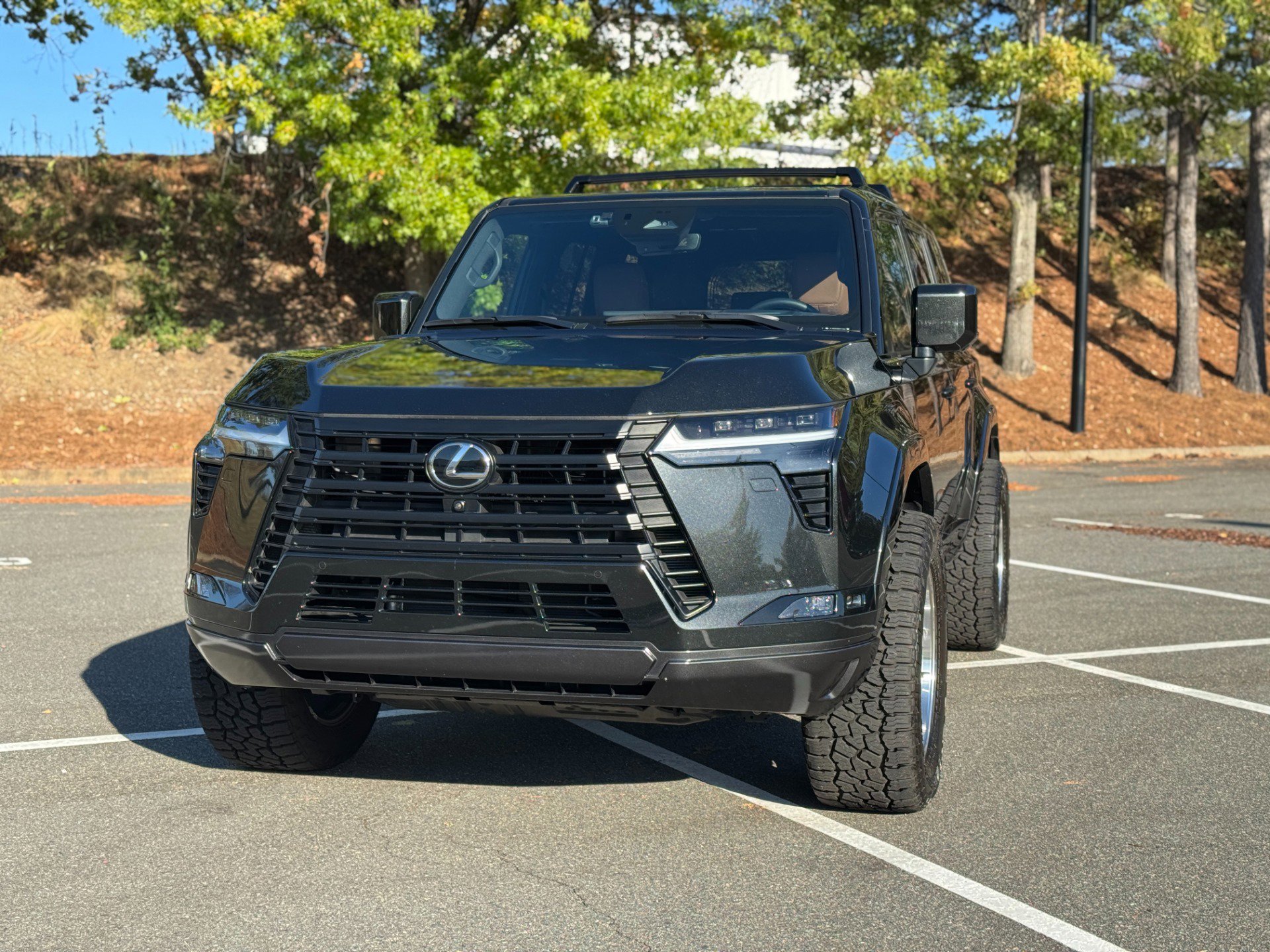 Used 2024 Lexus GX 550 image 3