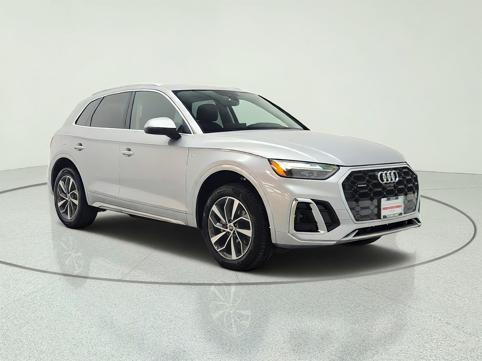 Used 2023 Audi Q5 2.0T Premium Plus w/ Premium Plus Package AWD/4WD image 3