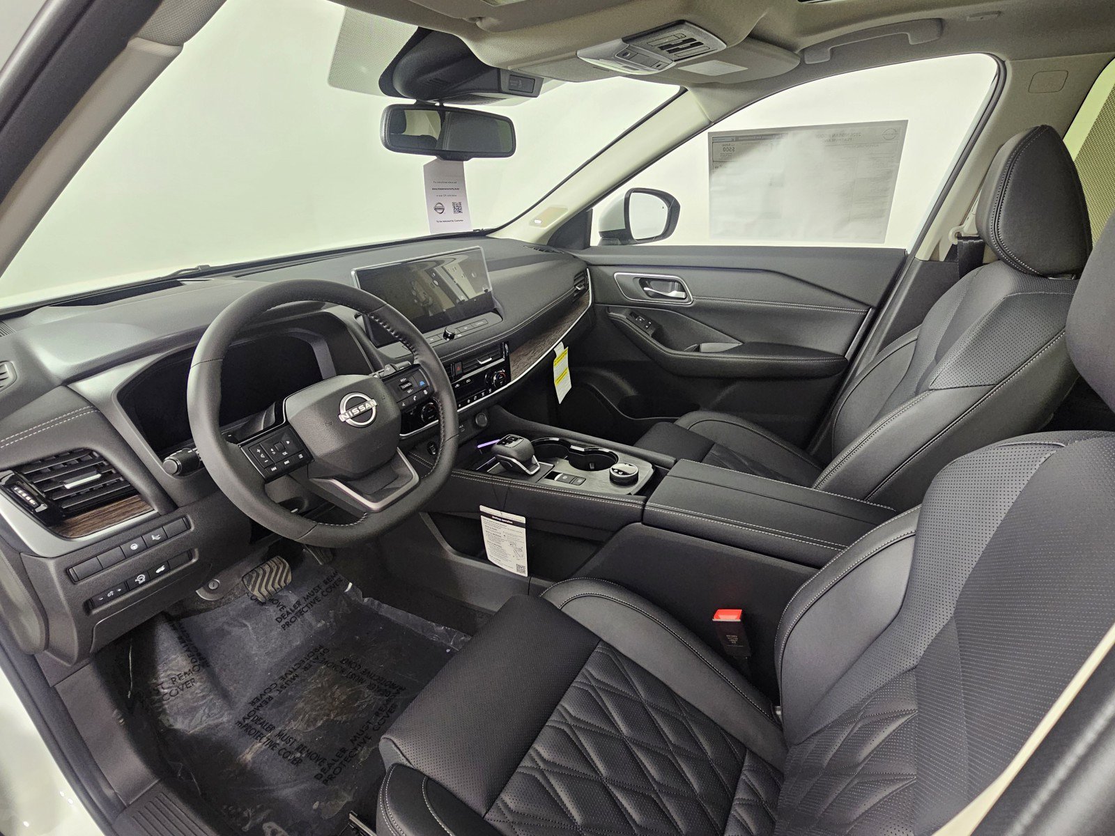 New 2026 Nissan Rogue Platinum image 25